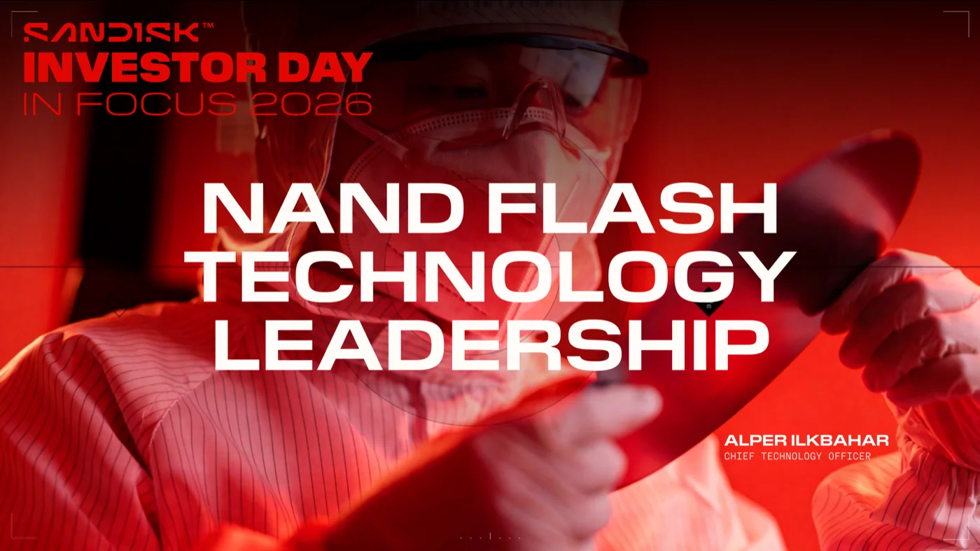 NAND Flash Technology Leadershipのセクション表紙。クリーンルームでウェハを持つ作業者の写真とCTO Alper Ilkbaharの名前