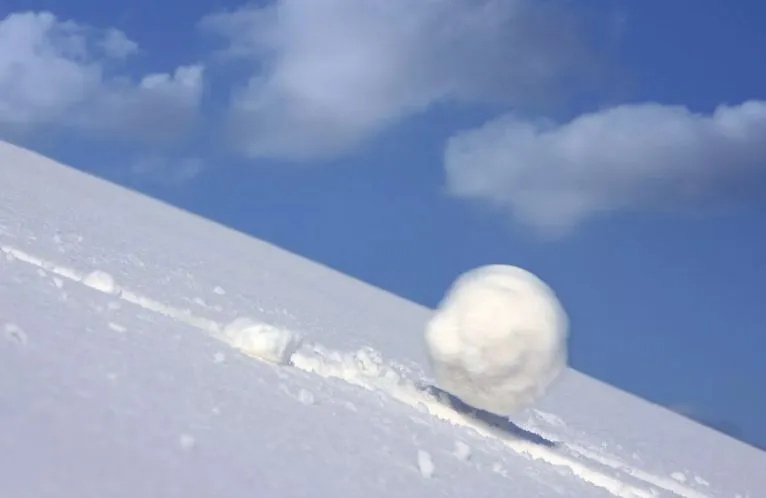 雪だるま式に増える
